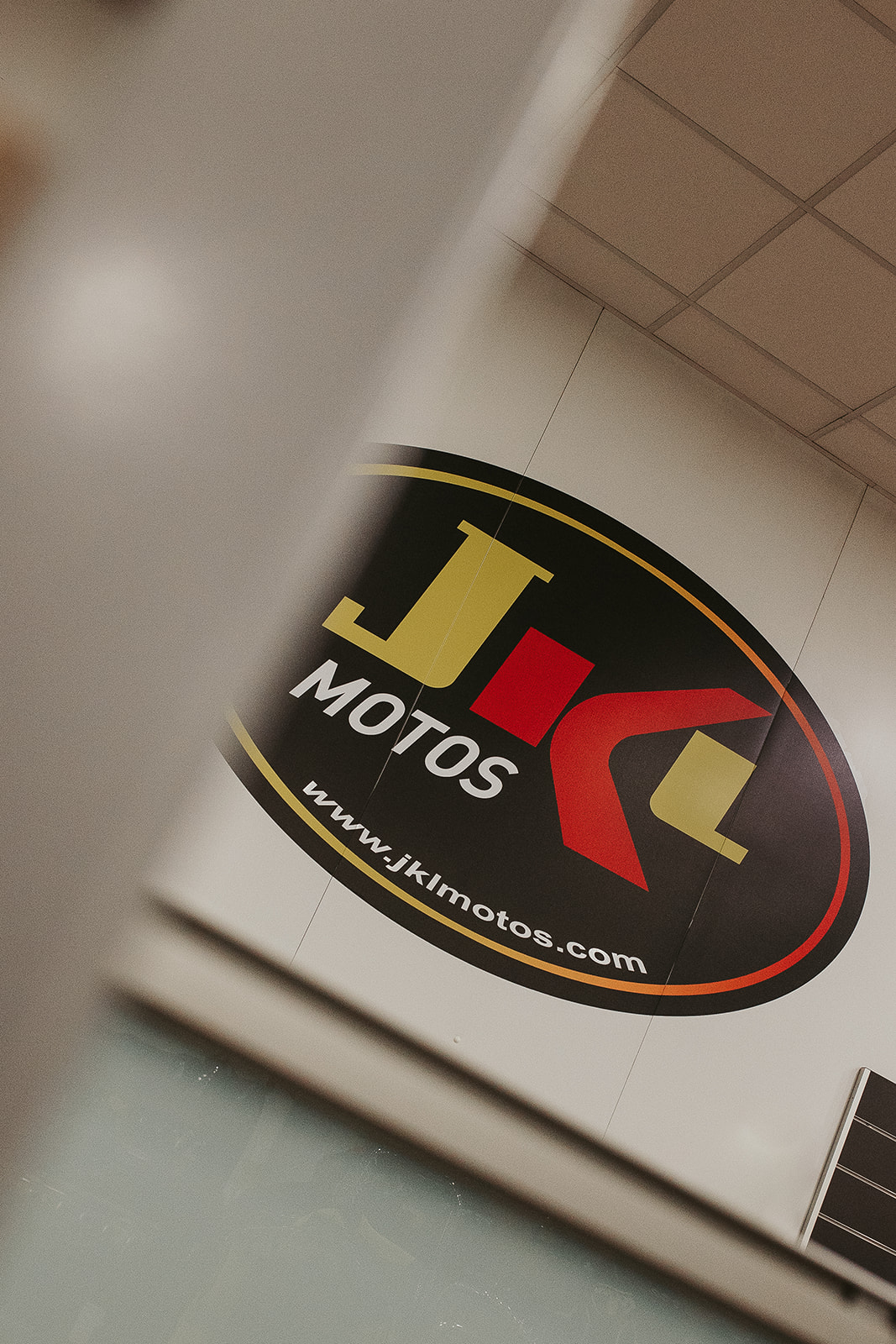 Logotipo JKL Motos